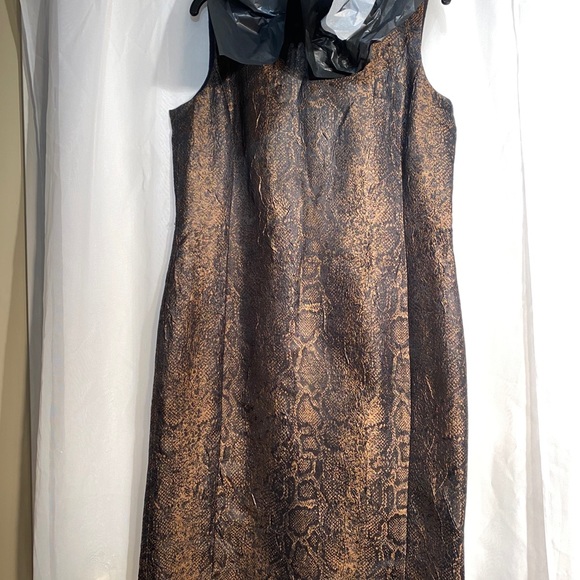 PETER NYGARD DRESS - Picture 3 of 6